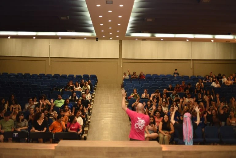 Auditório lotado na 4ª Mostra de Cinema Chica Pelega, na UNOESC (2026)